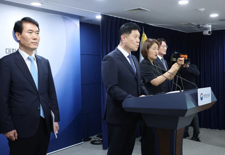 반헌법 행위·간첩조작 연루자 정부포상 198점 역대 최대 취소