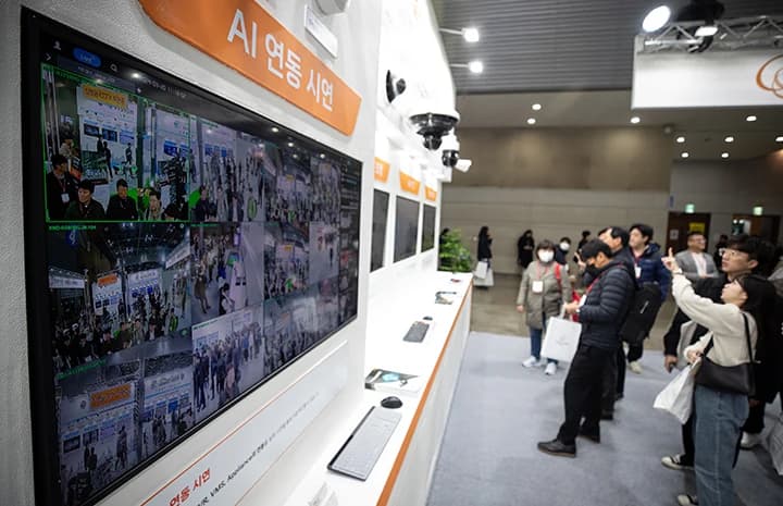 공공 CCTV 1만8100대 국산 NPU로 AI 전환