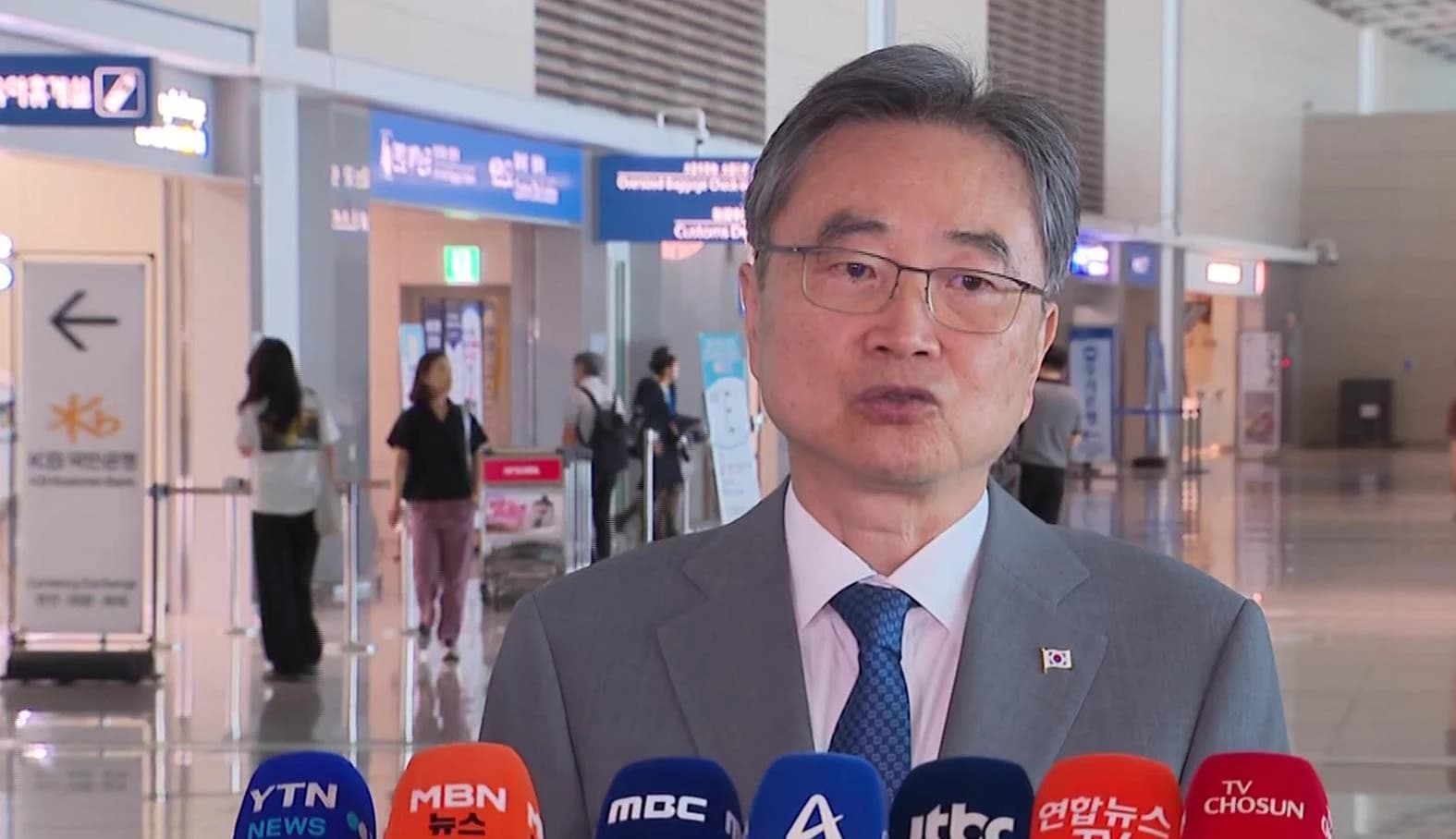 네팔군, 한국 구호대 도보 수색 불허…조현 장관, 현지서 회담·격려 나서