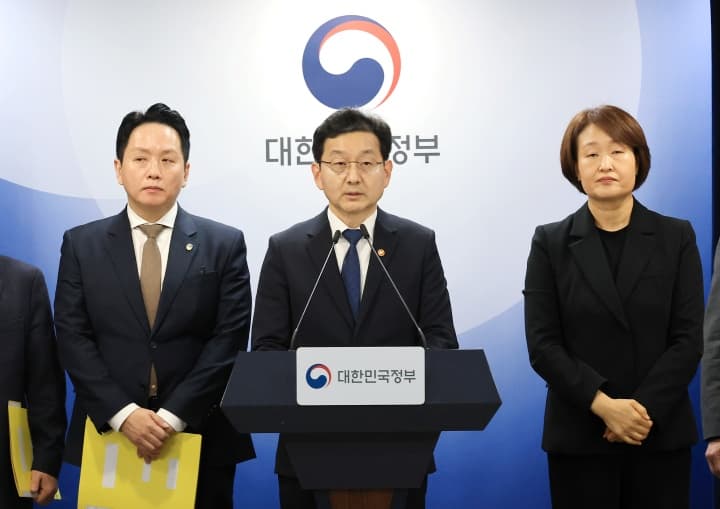 상관 아닌 헌법에 복종하는 공직, 시스템으로 만든다