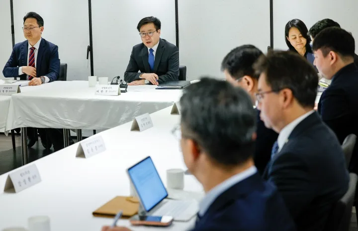 미국 의약품 관세 대응, 바이오시밀러 1년 유예로 단기 충격 완화