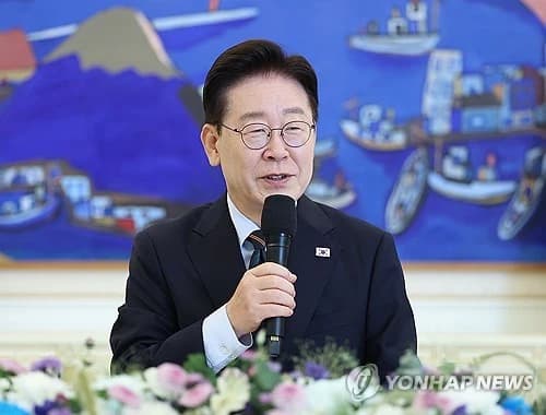 국민의힘, 이 대통령에 ‘연임 없다’ 네 마디 촉구…‘재판 재개’도 선언해야