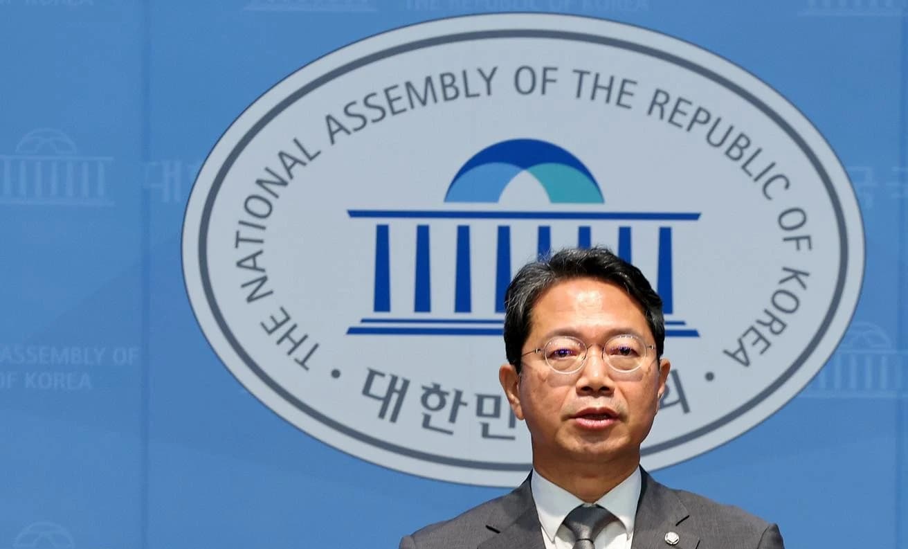 김승원 법무장관 후보자 자진 사퇴…靑 "후속 절차 규정대로"
