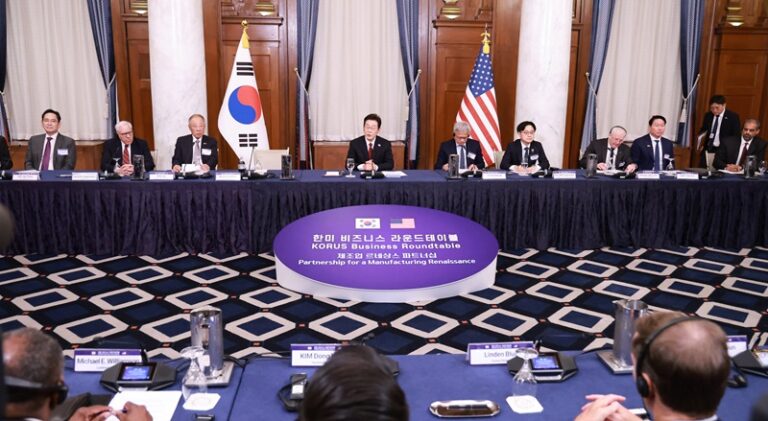 이 대통령, 한미 제조업 르네상스 ‘황금시대’ 열리나… 1500억 달러 투자 유치