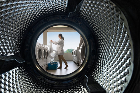 혁신 기술, IFF의 DEB 플랫폼, 홈 케어 시장 대규모 적용 개시