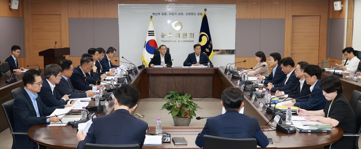 미국 관세 조치, 기업 피해 최소화 위해 267조 원 정책금융 지원 나선다