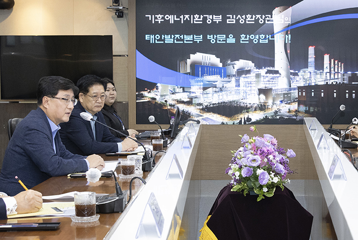 노후 석탄발전기 폐지, '일자리 보존'과 '안전 강화' 두 마리 토끼 잡는다