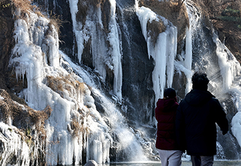AI 스피커, 어르신 맞춤형 한파 예보로 겨울철 안전 지킨다