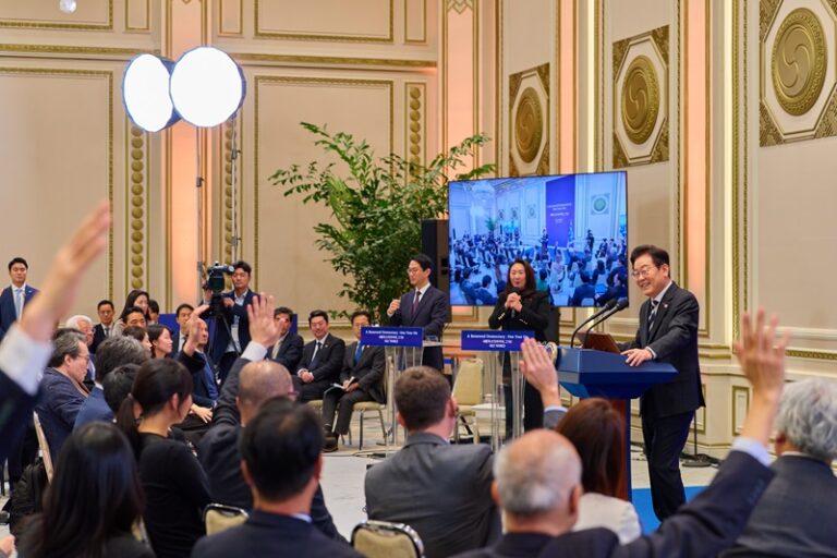 민생 불안 해소! 이재명 대통령, '대전환' 비전으로 2026년 국정 청사진 제시한다